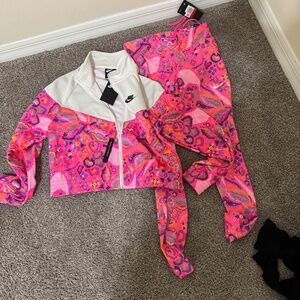 Nike sweatsuit